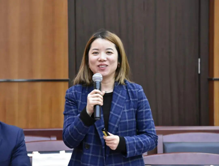 中智关爱通EAP事业部副总经理毛寒晓.png